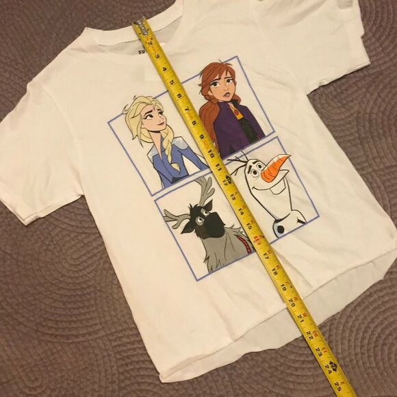 3/$20 Disney NWT Junior Small Frozen 2 Group Crop Tee Ana Elsa 100% Cotton - Picture 6 of 7